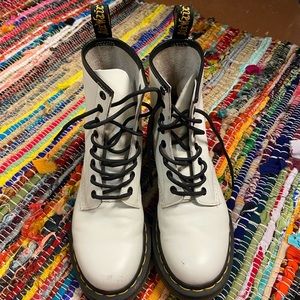 WOMEN'S DR. MARTENS ZAVALA COMBAT BOOTS 1460 WHITE